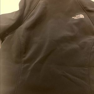 $199 NWT Women North face Ironton  Black. Size XL